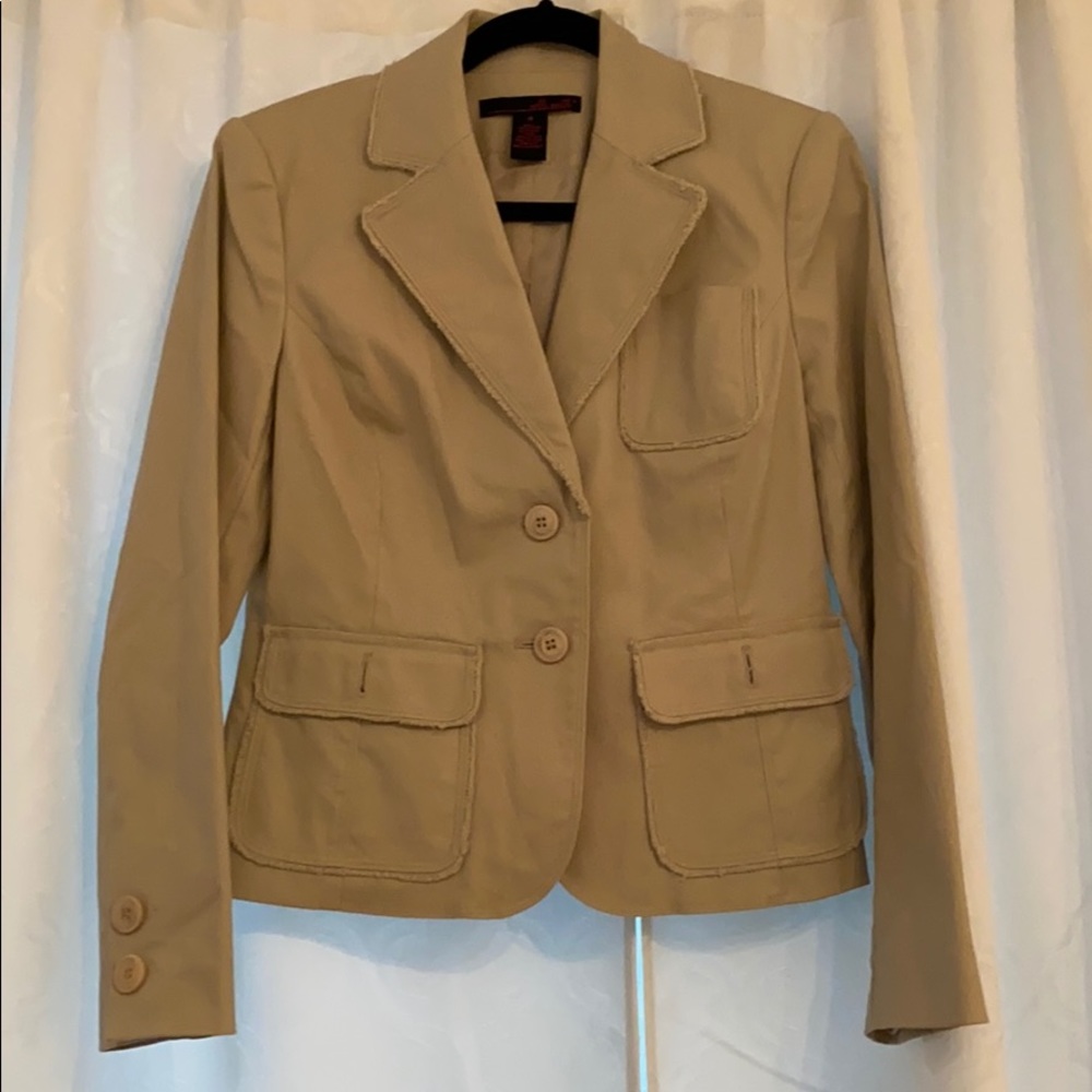 Women casual blazer in a mint condition